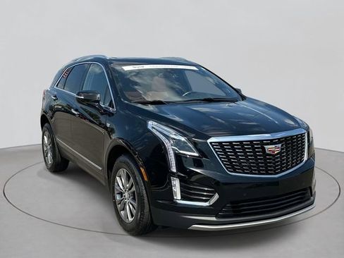 Certified 2023 Cadillac XT5 Premium Luxury AWD/4WD image 3