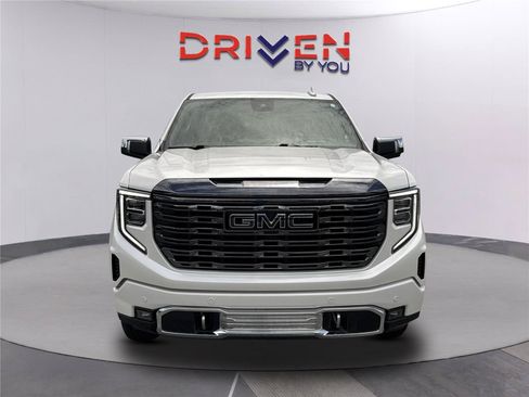 Used 2024 GMC Sierra 1500 Denali Ultimate AWD/4WD image 9