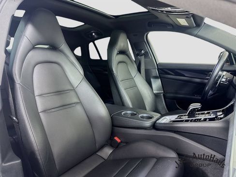Used 2018 Porsche Panamera 4S AWD/4WD image 35
