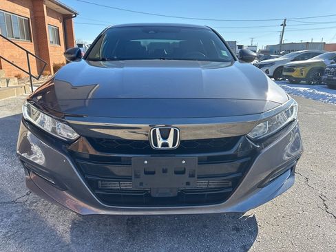 Used 2019 Honda Accord Sport image 3