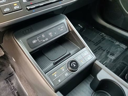 Certified 2025 Hyundai Kona Limited image 20