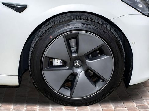 Used 2021 Tesla Model 3 Long Range image 37