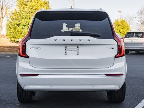 New 2026 Volvo XC90 T8 Plus image 5