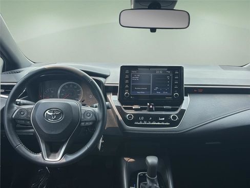 Used 2021 Toyota Corolla SE FWD image 9