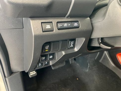 Used 2025 Nissan Frontier PRO-4X w/ Pro Premium Package AWD/4WD image 49