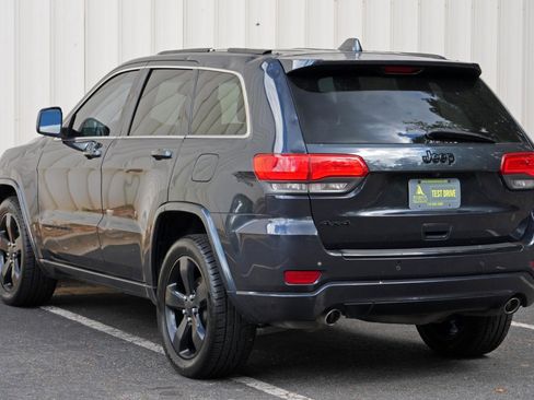 Used 2015 Jeep Grand Cherokee Altitude AWD/4WD image 51