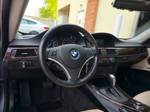 Used 2012 BMW 335i xDrive Coupe image 17