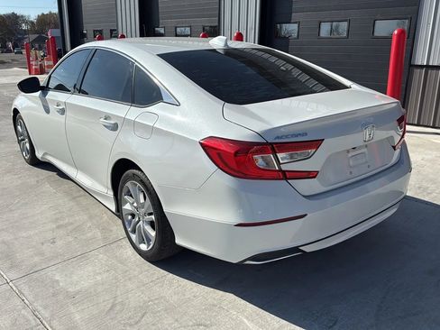Used 2019 Honda Accord LX image 2