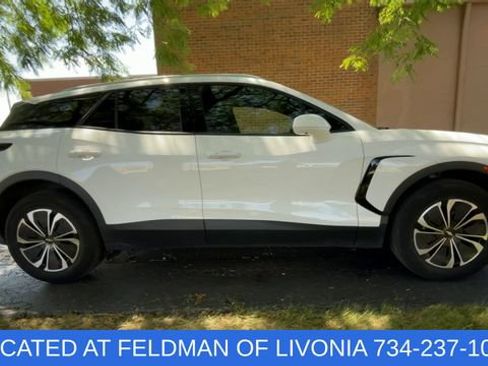 Used 2024 Chevrolet Blazer EV LT AWD/4WD image 9