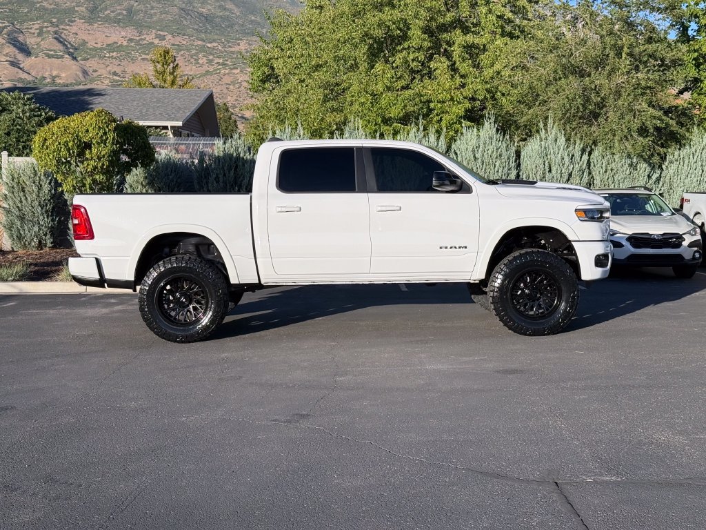 Used 2025 RAM 1500 Laramie w/ Sport Appearance Package AWD/4WD image 8