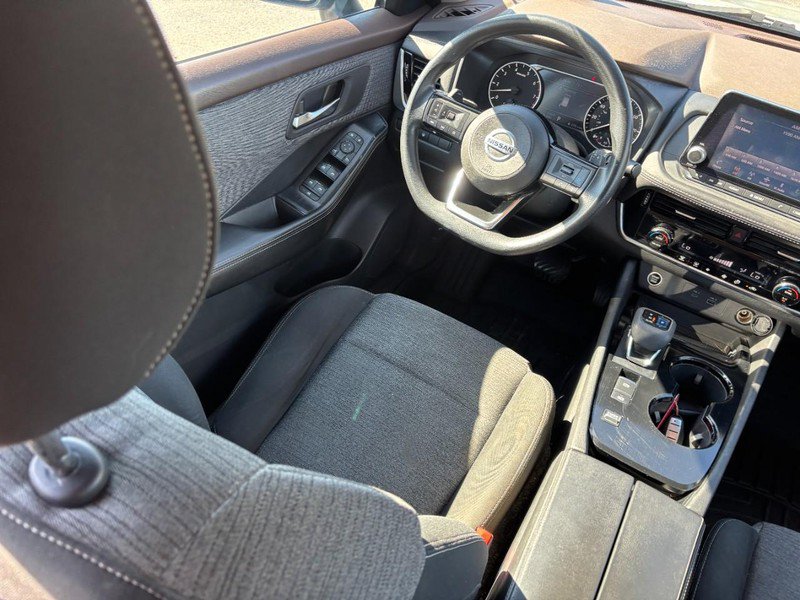 Used 2021 Nissan Rogue SV FWD image 14