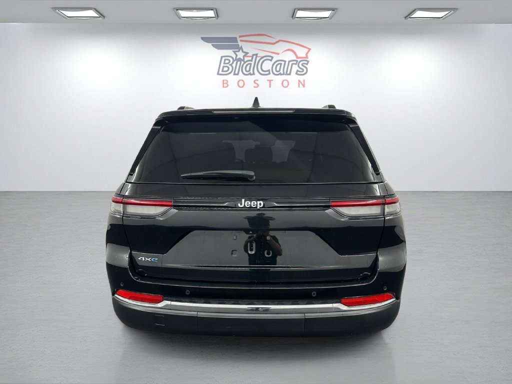 Used 2024 Jeep Grand Cherokee Limited 4xe AWD/4WD image 5