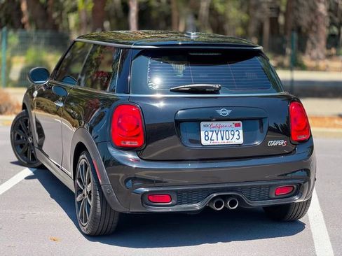 Used 2019 MINI Cooper S FWD image 11
