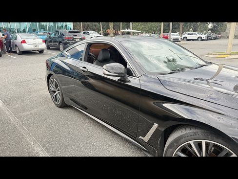 Used 2018 INFINITI Q60 3.0t Luxe RWD image 6