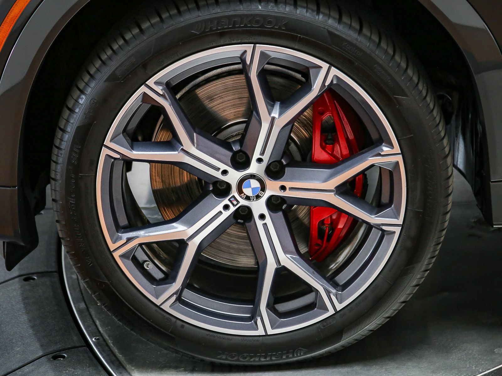 Certified 2025 BMW X6 M60i AWD/4WD image 10