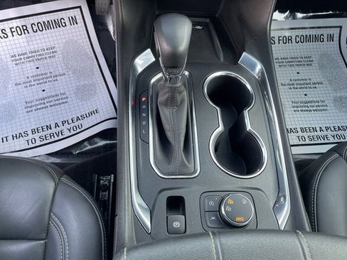 Certified 2023 Chevrolet Traverse LT w/ LT Premium Package image 34