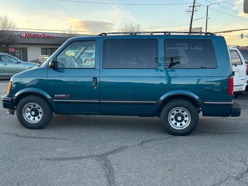 Used 1994 GMC Safari SLX AWD 3dr Extended Mini Van image 8