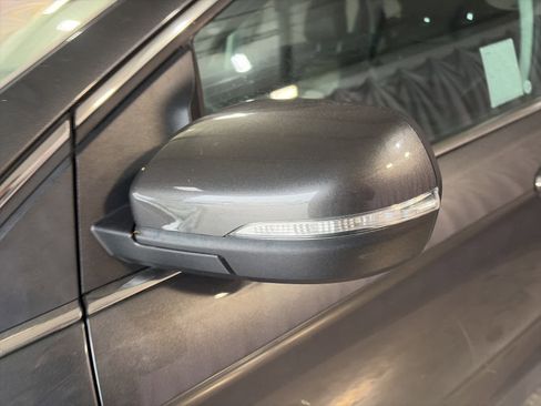 Used 2020 Ford Edge SEL w/ Convenience Package image 16