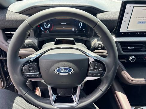New 2026 Ford Explorer Platinum RWD image 23