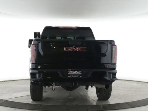 Used 2025 GMC Sierra 2500 AT4 w/ AT4 Premium Plus Package AWD/4WD image 11