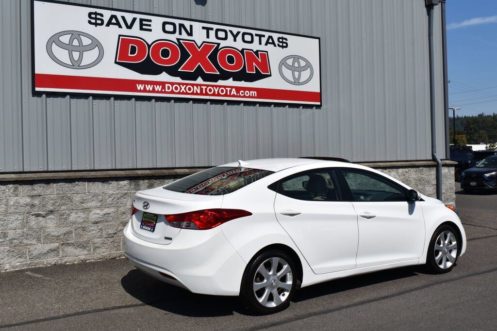 Used 2013 Hyundai Elantra Limited FWD image 5