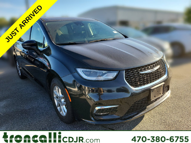 Certified 2023 Chrysler Pacifica Touring-L FWD image 1