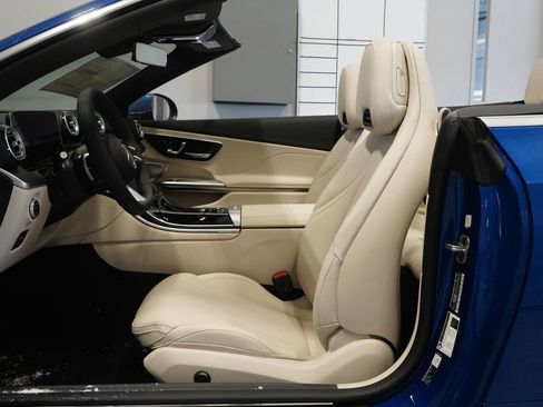 New 2026 Mercedes-Benz CLE 300 4MATIC Cabriolet image 17