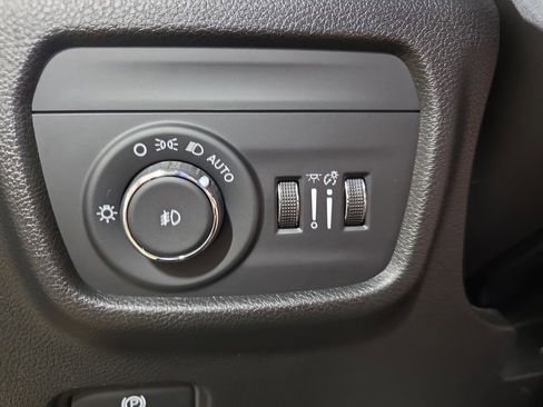 Used 2023 Jeep Grand Cherokee L Limited w/ Trailer Tow Group (B) AWD/4WD image 25