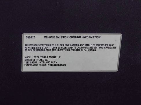 Used 2022 Tesla Model Y Performance image 28