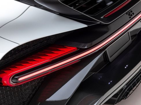 Used 2021 Bugatti Chiron Pur Sport image 64