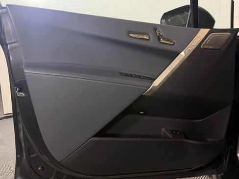 Used 2023 BMW iX M60 w/ Executive Package image 28