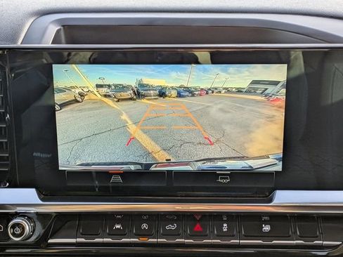 Used 2025 GMC Sierra 1500 SLT image 32