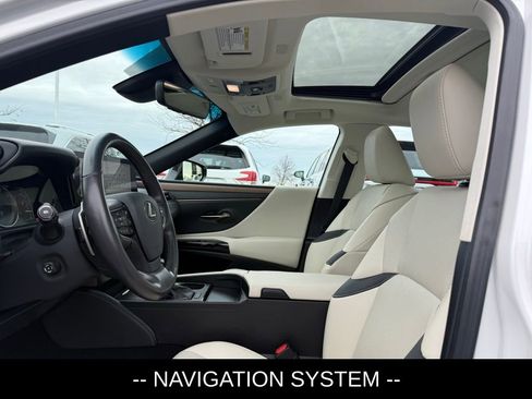 Used 2023 Lexus ES 350 w/ Premium Package image 6