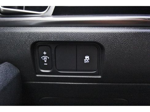 Used 2024 Kia Sorento S w/ Panoramic Sunroof Package FWD image 22