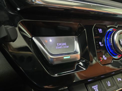 Used 2024 GMC Sierra 2500 Denali Ultimate image 26