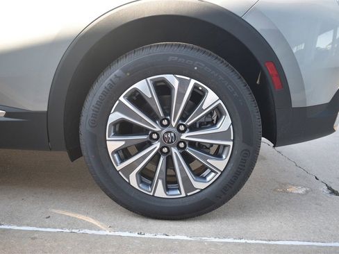 New 2025 Buick Envision Preferred image 53