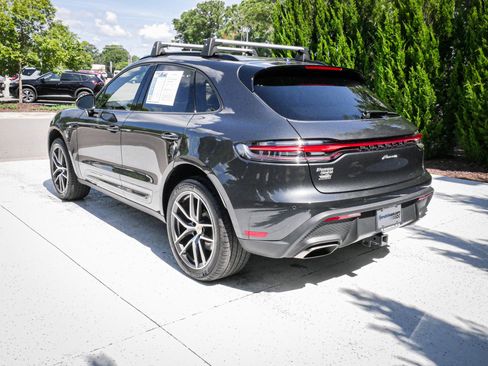 Used 2025 Porsche Macan AWD/4WD image 8