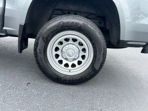 Used 2025 Chevrolet Colorado W/T w/ Advanced Trailering Package image 10