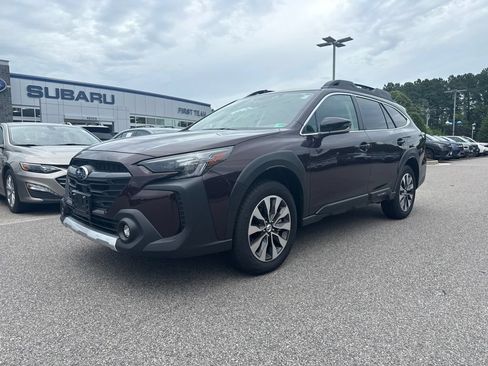 Certified 2025 Subaru Outback Limited AWD/4WD image 1