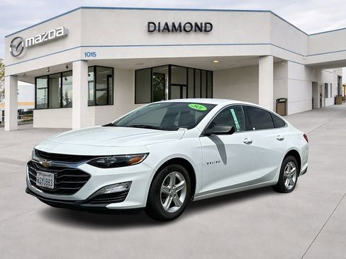Used 2021 Chevrolet Malibu LS FWD image 1