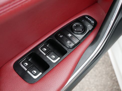 Used 2023 Kia Stinger GT-Line w/ Sun & Sound Package AWD/4WD image 19