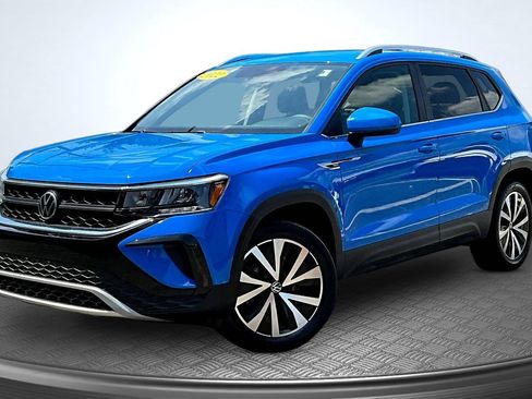 Used 2022 Volkswagen Taos SE AWD/4WD image 1