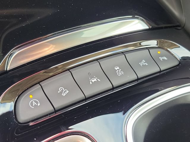 Used 2023 Buick Envision Avenir AWD/4WD image 23