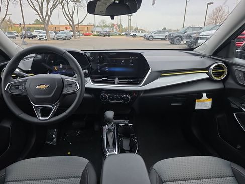 New 2026 Chevrolet Trax LT w/ Driver Confidence Package image 12