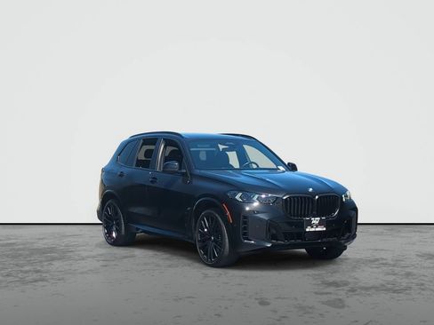 Used 2024 BMW X5 xDrive40i w/ M Sport Package AWD/4WD image 2