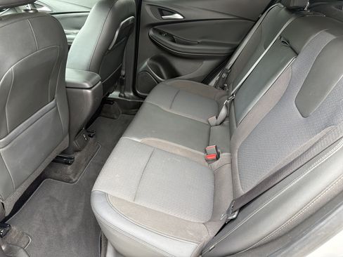 Used 2021 Buick Encore GX Select w/ Sport Touring Package FWD image 21
