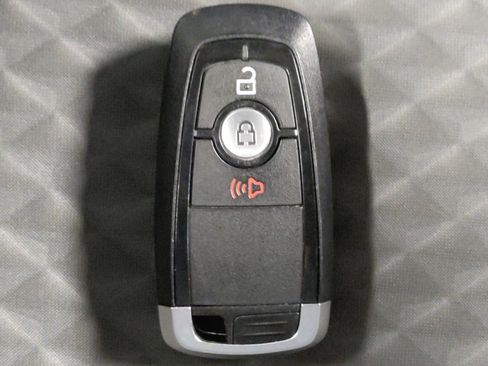 Used 2020 Ford Escape SE FWD image 32