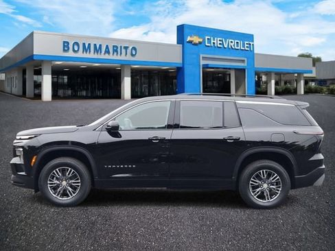 New 2026 Chevrolet Traverse LT w/ LPO, Floor Liner Package AWD/4WD image 2