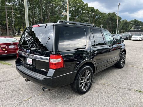 Used 2017 Ford Expedition Limited w/ Equipment Group 301A AWD/4WD image 8
