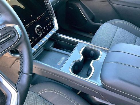 Certified 2025 GMC Acadia Elevation image 15